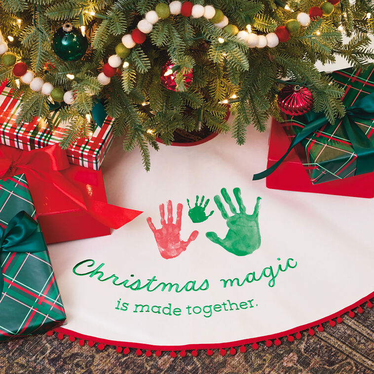 Hallmark Christmas Magic Tree Skirt Handprint Kit