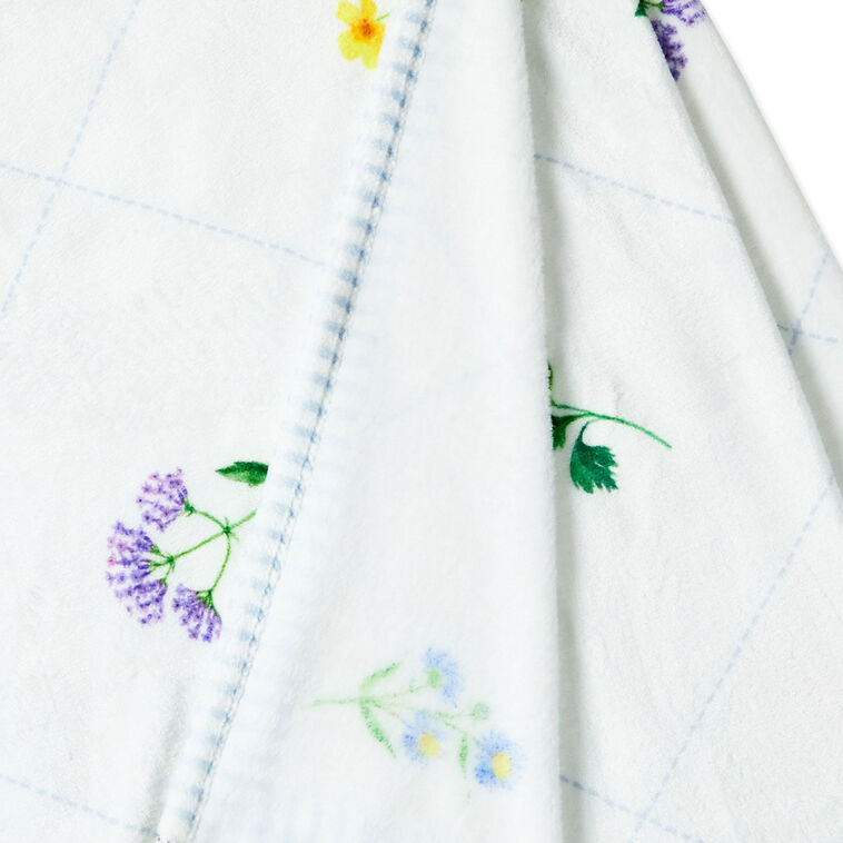 Hallmark Wildflowers On Cream Diamonds Throw Blanket, 50x60