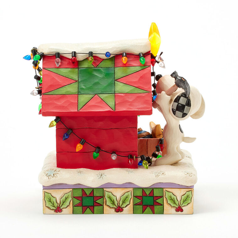 Enesco Jim Shore Peanuts Snoopy Decorating Doghouse Light-Up Figurine, 6.3"