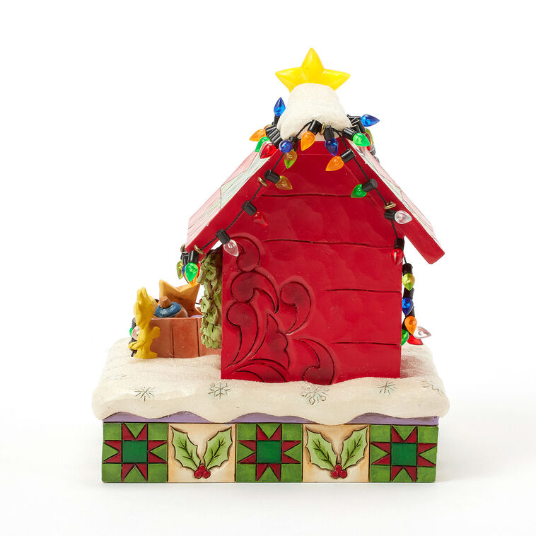 Enesco Jim Shore Peanuts Snoopy Decorating Doghouse Light-Up Figurine, 6.3"